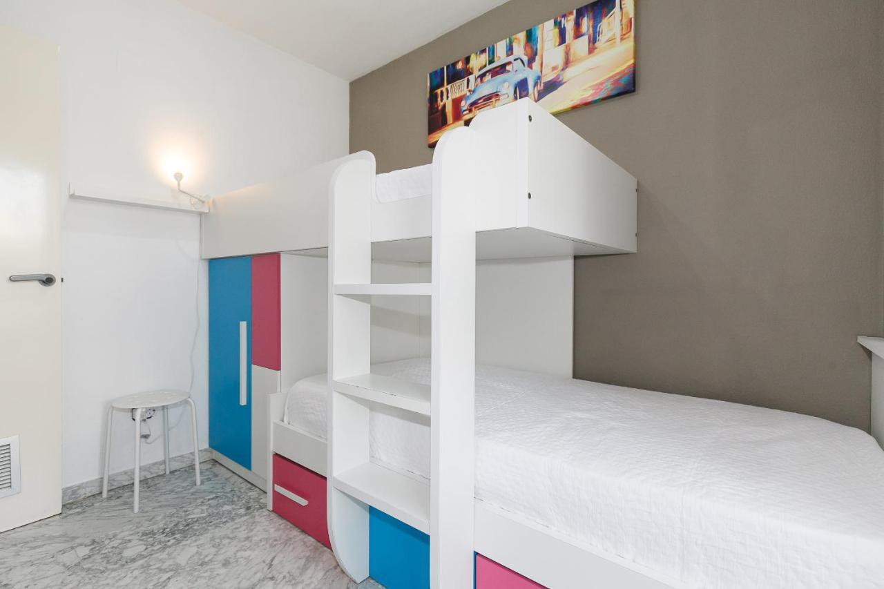 Uhc Cancun Apartments Salou Exteriér fotografie